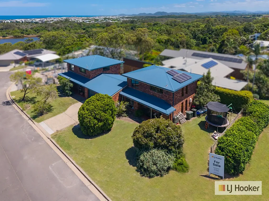 Kingscliff 6Zimmer Elevated duplex pair with ocean, creek and hinterland vistas on Kingscliff Hill