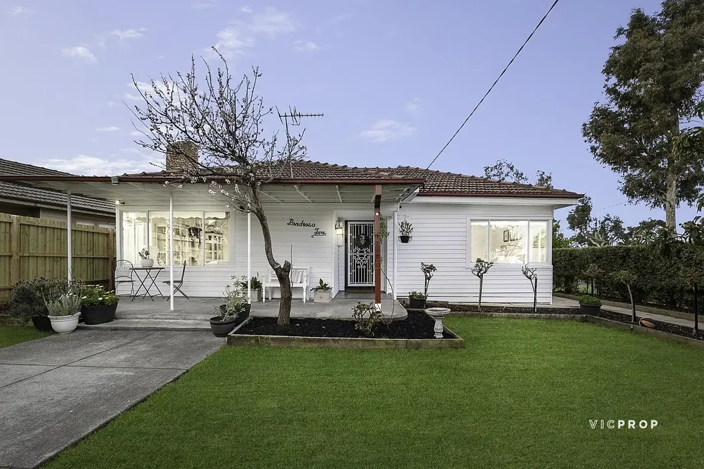 Fawkner 3બેડરૂમ Single-Level Space, Style and Serenity