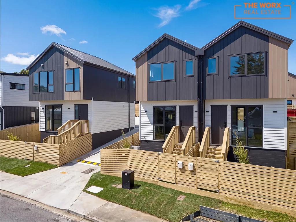 Mount Roskill 2 Bedroom New Freehold Home | 2 Bedrooms + 2.5 Bathrooms