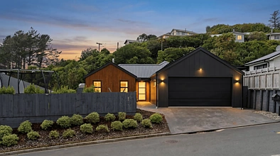 Churton Park 4房  SINGLE LEVEL LIVING, ELEVATED STYLE!