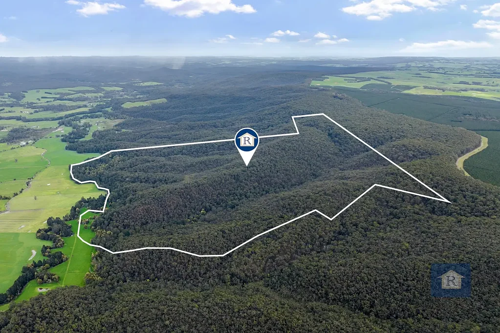 Carlisle River Discover Your Own Bushland with River Frontage...