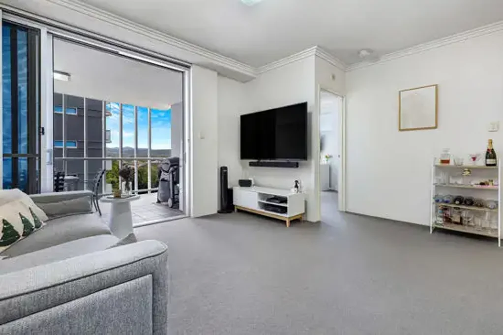 2201 / 3 Main Street, Varsity Lakes, QLD 4227