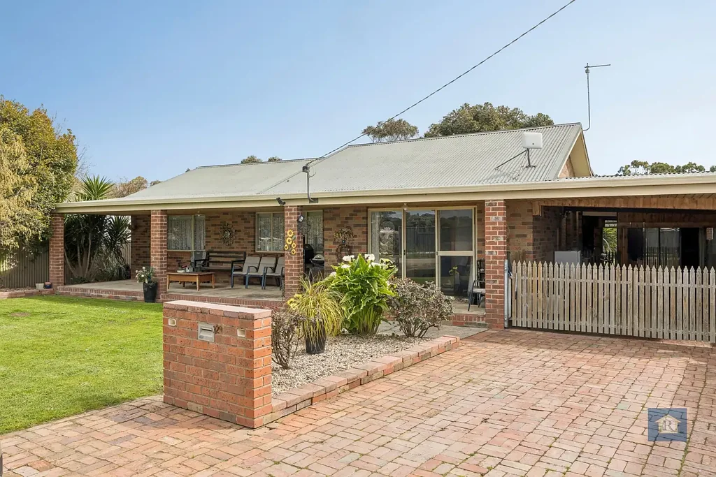 Elliminyt 4 Bedroom Family Space with Room to Grow…