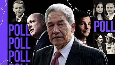 最新民调出炉！红蓝两党支持率双跌，戏剧性的一幕出现了！