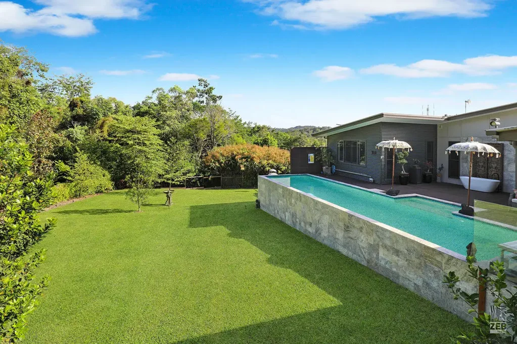 Rosemount 5Zimmer Elegant & Elevated: Villa Bahati — A Masterpiece in Blue-Chip Acreage Living