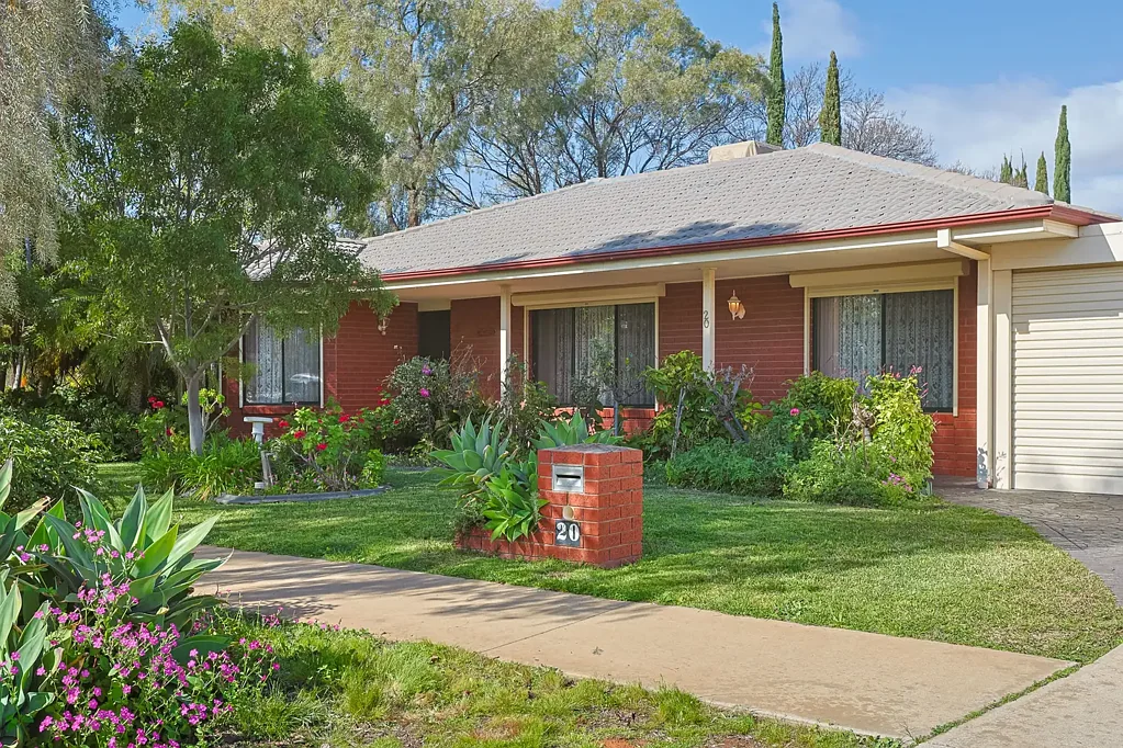Mildura 3房  Spacious living in a quiet Mildura location.