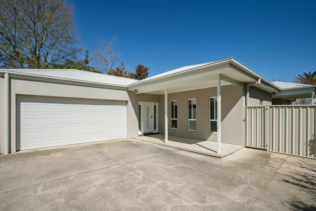 North Albury 4Phòng ngủ Spacious Townhouse Within Minutes To Central Albury