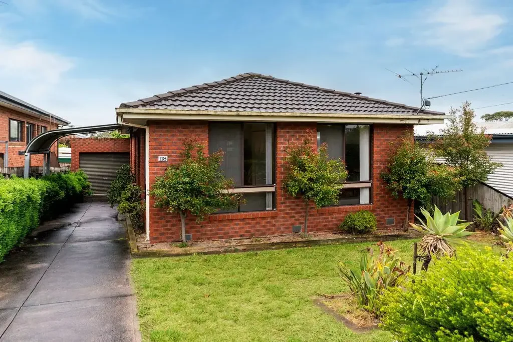 118 Seventh Avenue, Rosebud, VIC 3939