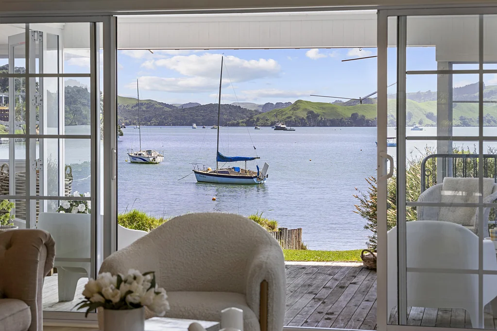 Raglan 3ਬੈੱਡਰੂਮ Charming Waterfront