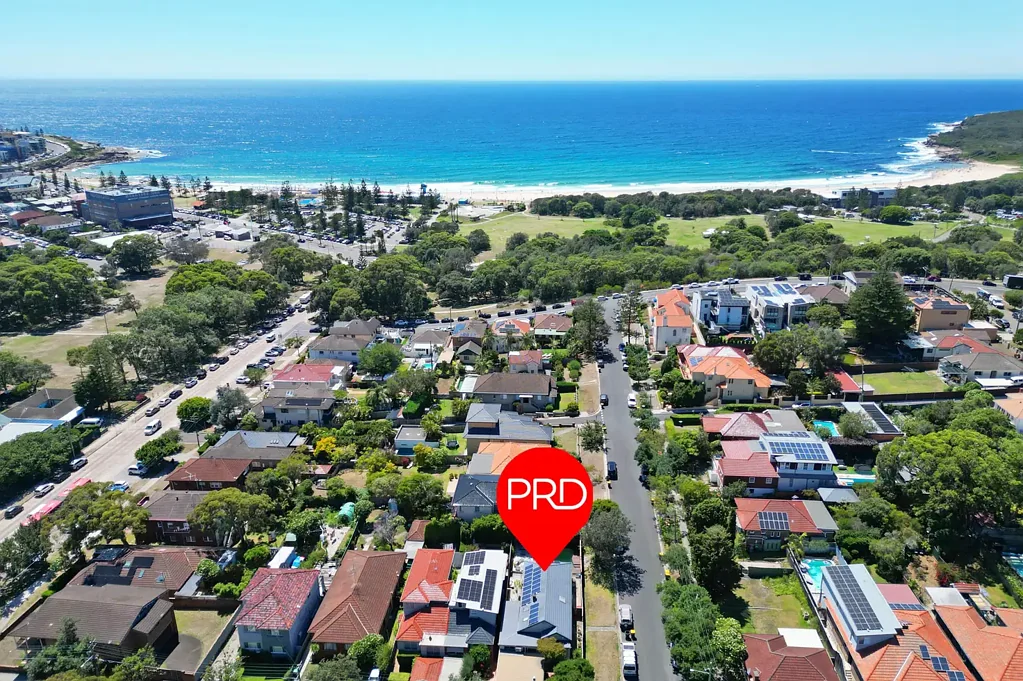 Maroubra 4房 极佳私密转角 423平米全砖平房 东向泳池花园 开放式燃气厨房 步行海滩超市 Calling all Beach Lovers - Your Very Own Freestanding Home with Double Lock-Up Garage just Minutes Walk to Maroubra Beach