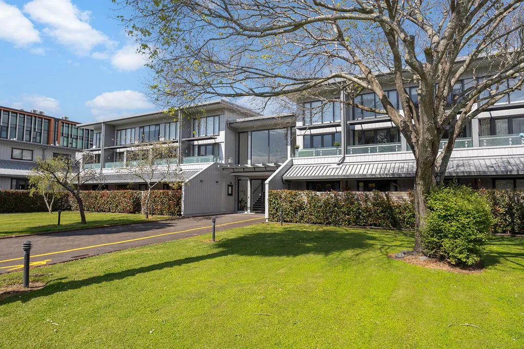 30A/30 Westward Park, Glen Eden, Waitakere City, Auckland