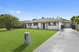 5 CAMIRA CL, Port Macquarie