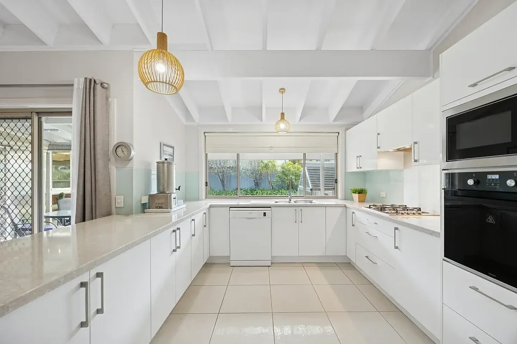 5 Laird Close, Shelly Beach, NSW 2261