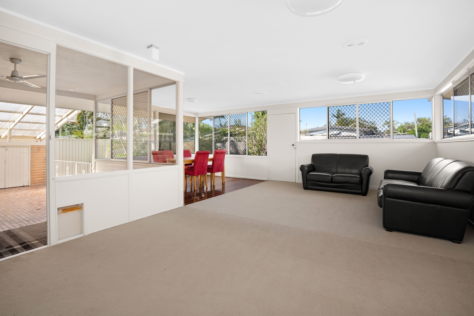 3 FIONA ST, BIGGERA WATERS QLD 4216, 0 chambres, 0 salles de bain, House