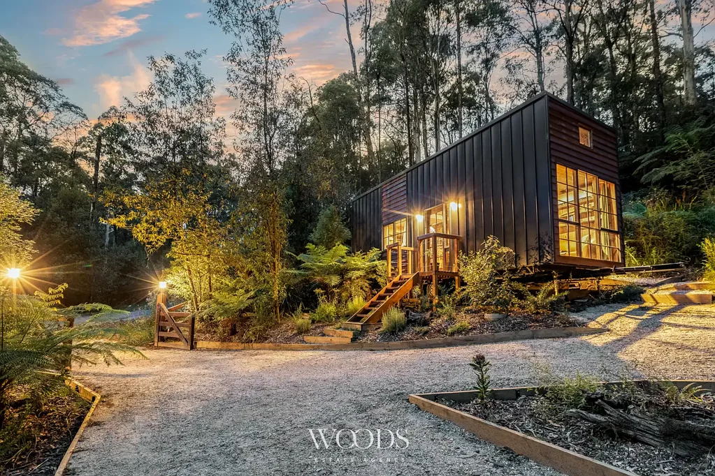 Cockatoo Investment Opportunity or Weekender on 6020m2