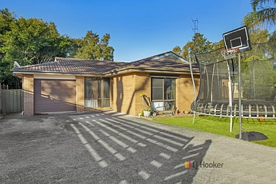 Budgewoi 4 Slaapkamer The Ideal Family Home - Highly Sought After Street!