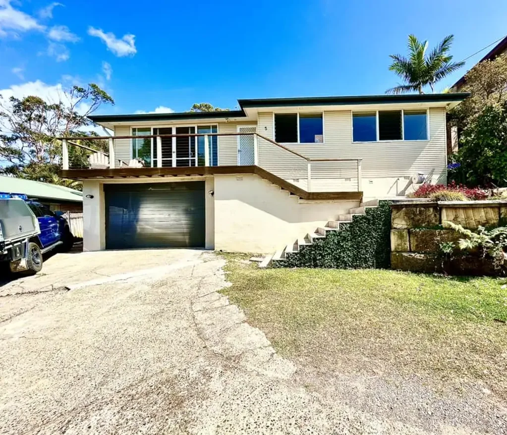 Fantastic sunny family home and garden