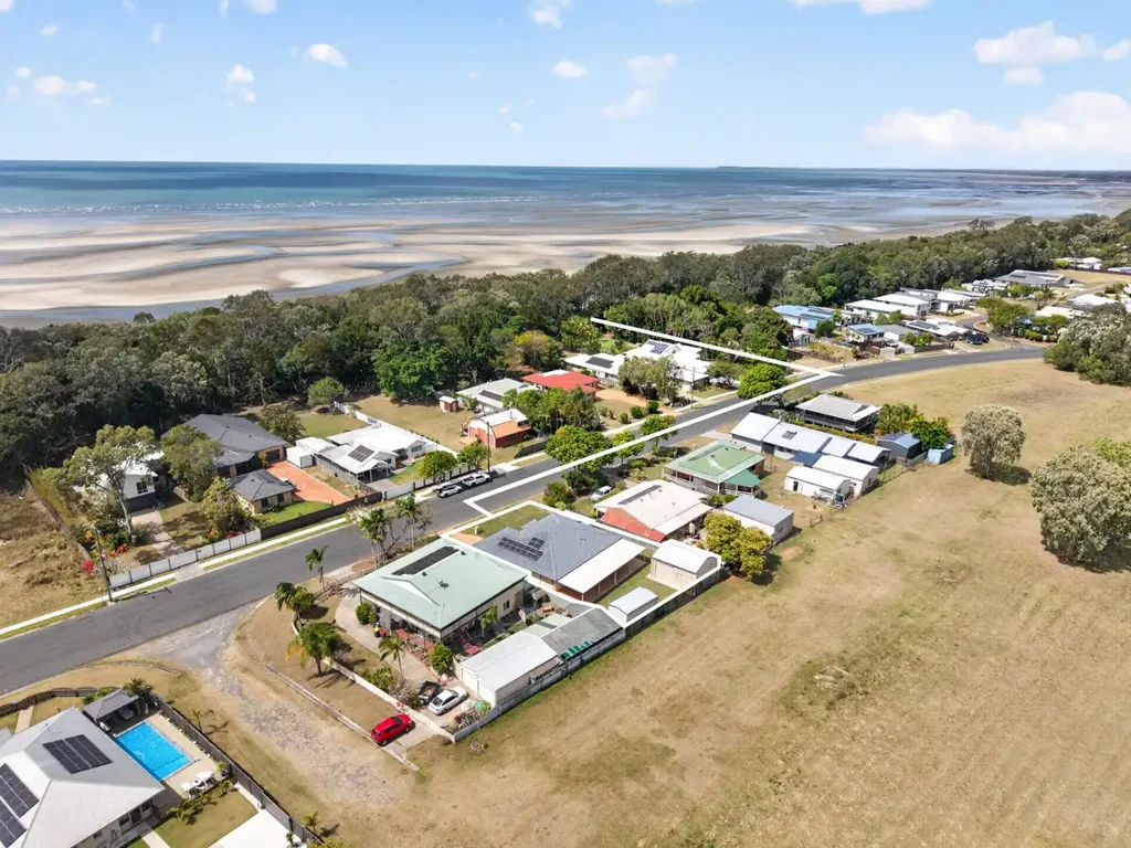 Toogoom 4Moenga Beachside Living at it's Best; Ocean Across the Road