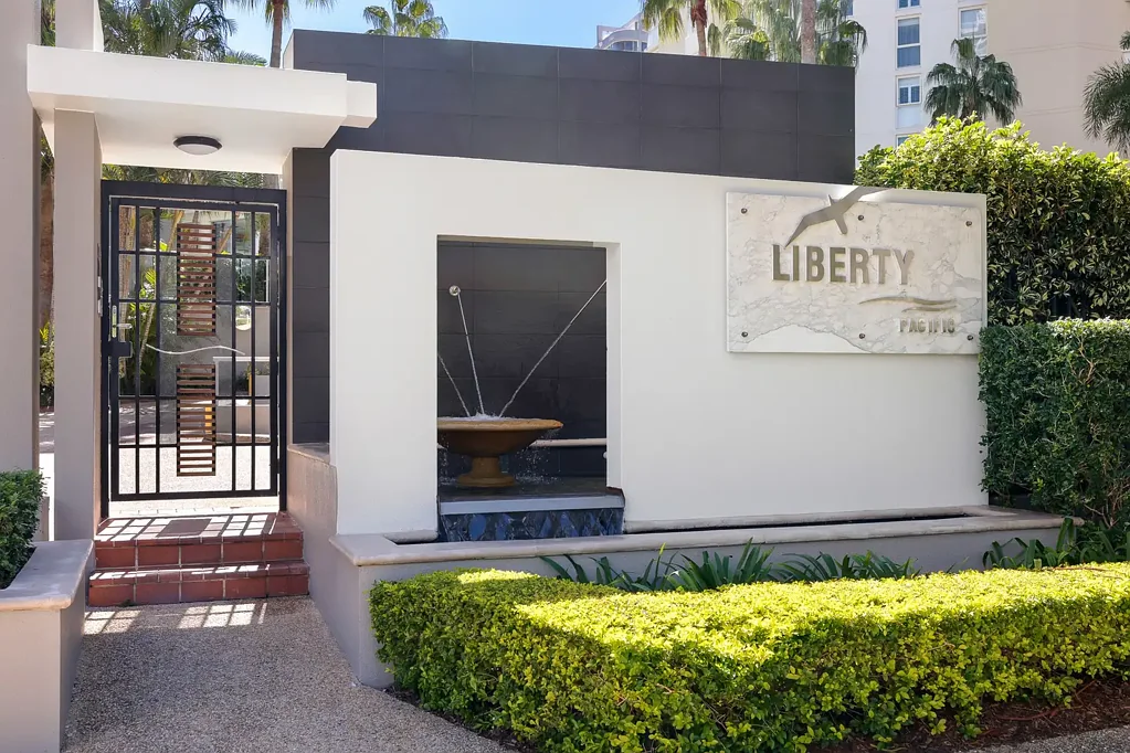 Main Beach 2房  Liberty Pacific | Highly Sought After - Rarely Available