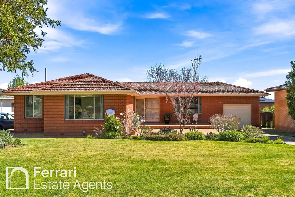 Orange 3બેડરૂમ Treasured Home Backdropped by Magnificent Mount Canobolas Views