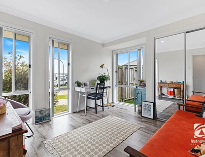 6 & 6A Orchard Close, Gillieston Heights, Hunter, 5 rūma, 3 rūma horoi, Apartment