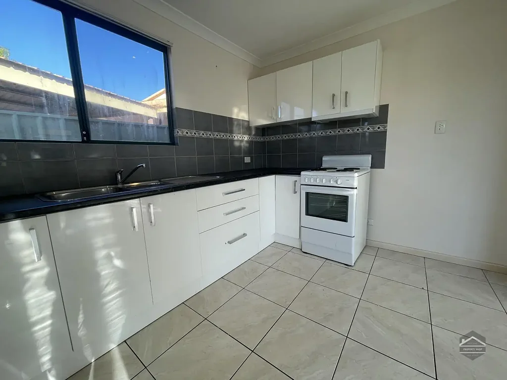 Modern & Low-Maintenance 1-Bedroom Unit in Convenient South Hedland Location