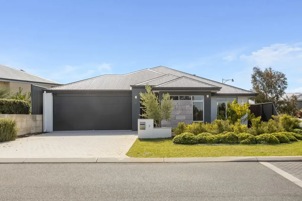 2 Tropicbird Drive, Banksia Grove, WA 6031