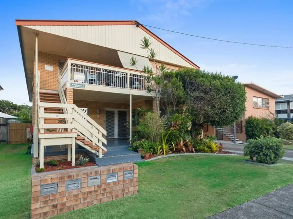 Beachside Living in the Heart of Kirra