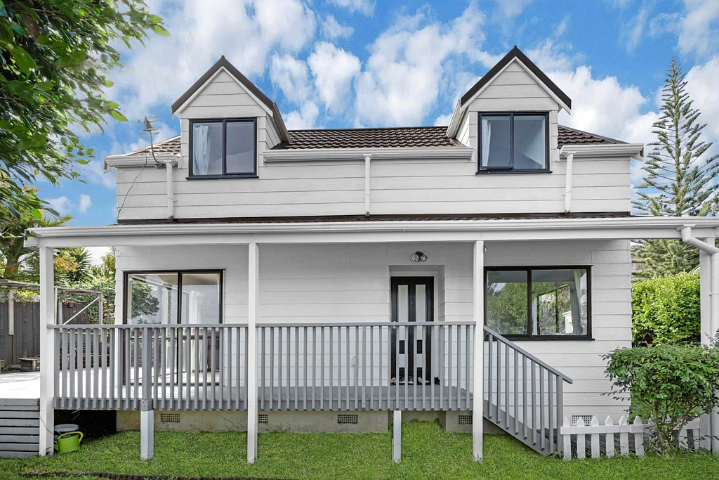 Highland Park 3 Slaapkamer Space, Sun & Superb Convenience