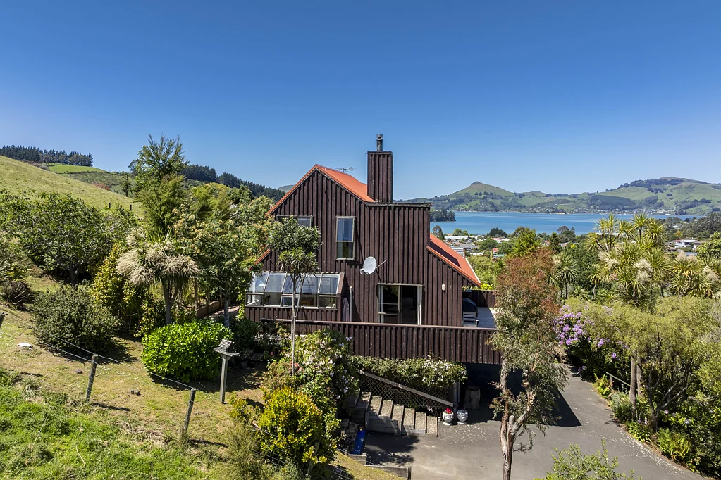 Sawyers Bay 3房  Peace, Privacy & Harbour Views & Super Spacious