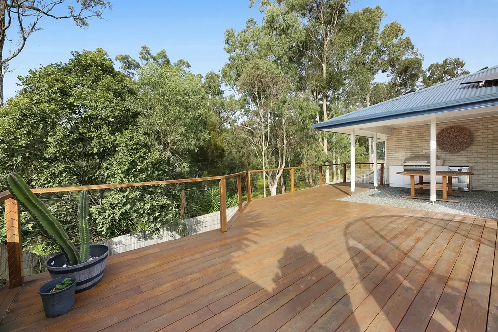 Gilston 4 Bedroom Contract Collapsed