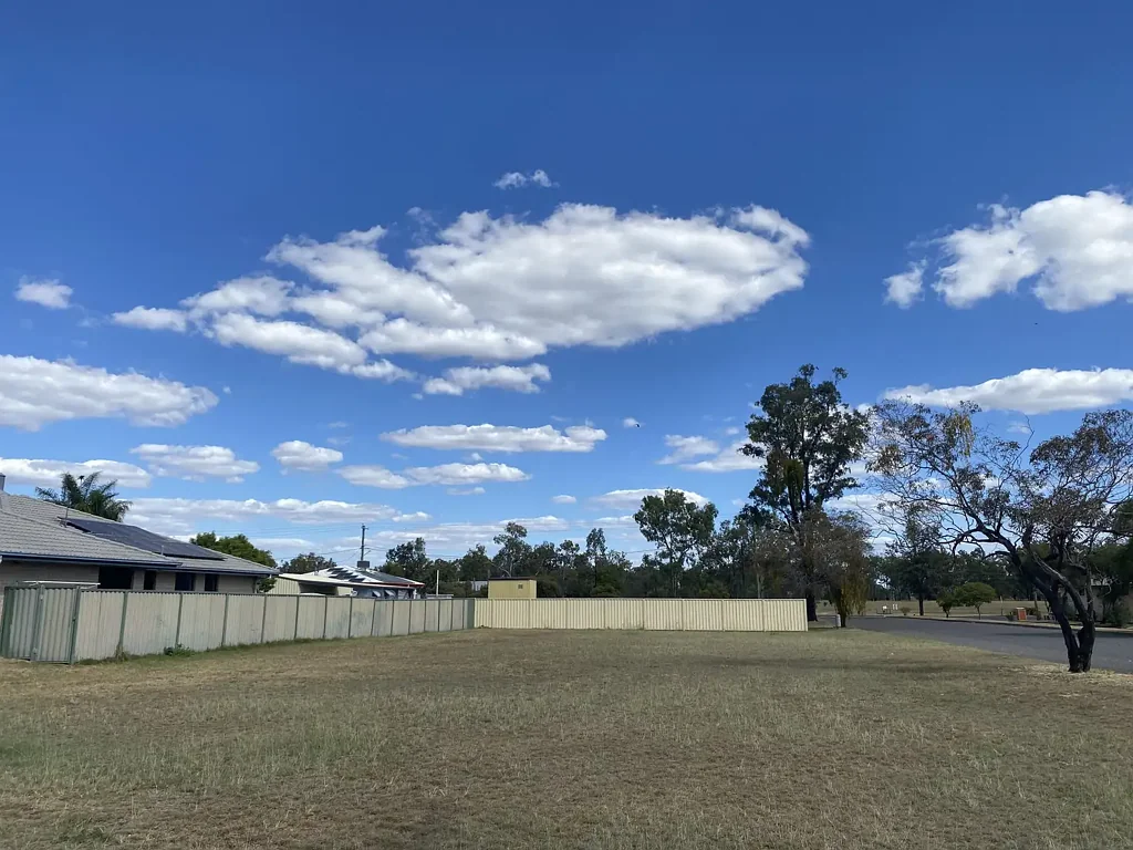 60 Geraghty Street, Cecil Plains, QLD 4407