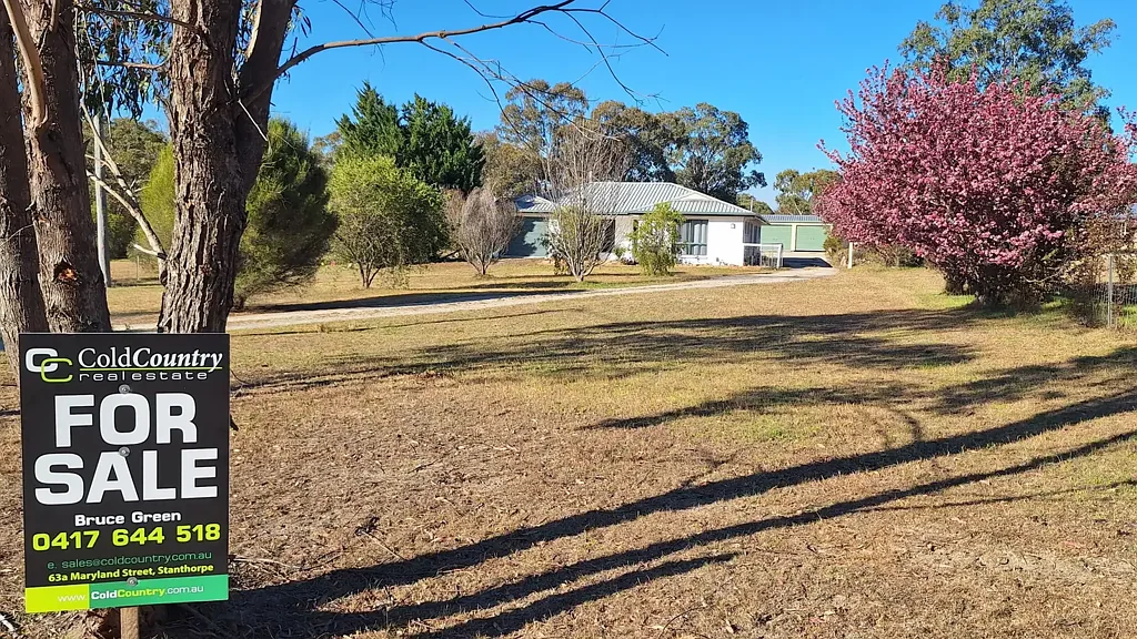 Stanthorpe 4Zimmer 5 Acre Allotment - Town Water - Modern Home