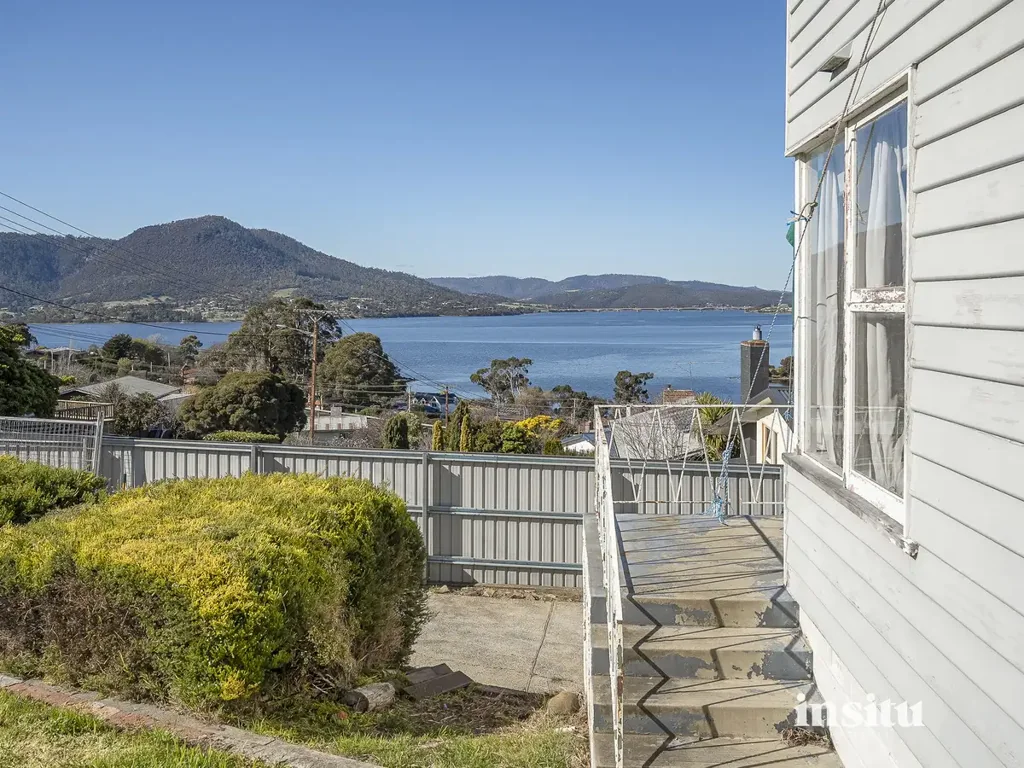 Berriedale Restore and reimagine - Berriedale project with river and mountain views