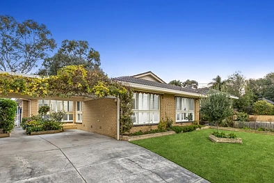 Oakleigh South 4બેડરૂમ Sprawling Single Level Poolside Sanctuary