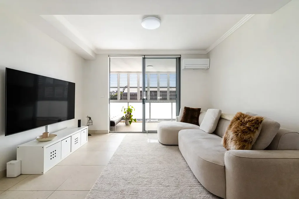 Canterbury 2房 朝北的Inner West寓所，带停车位 North-facing Inner West retreat with parking
