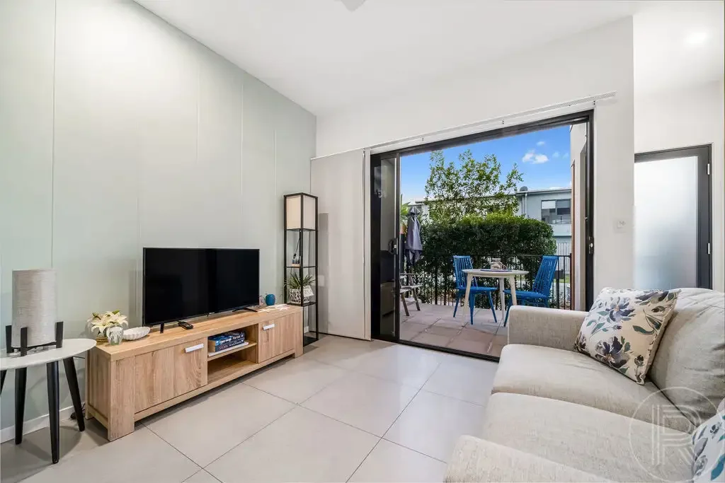 Fully Furnished One Bedroom Unit in Sunshine Cove
