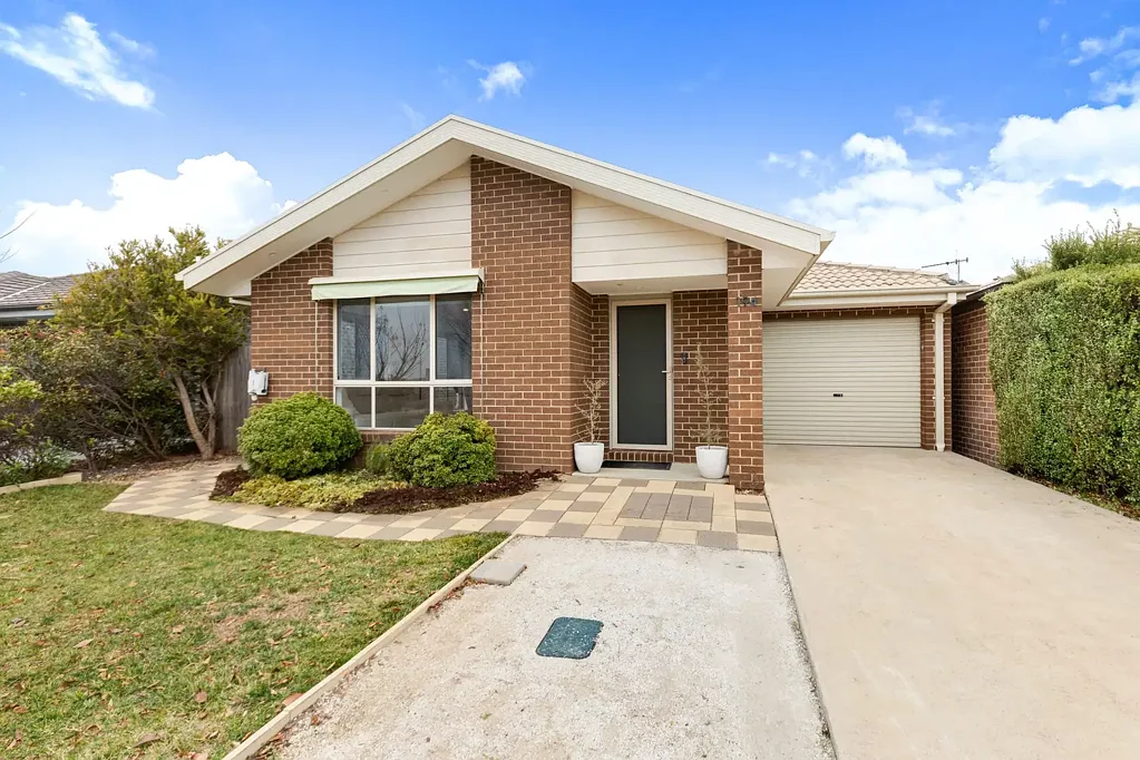 194 Macfarlane Burnet Avenue, Macgregor, ACT 2615