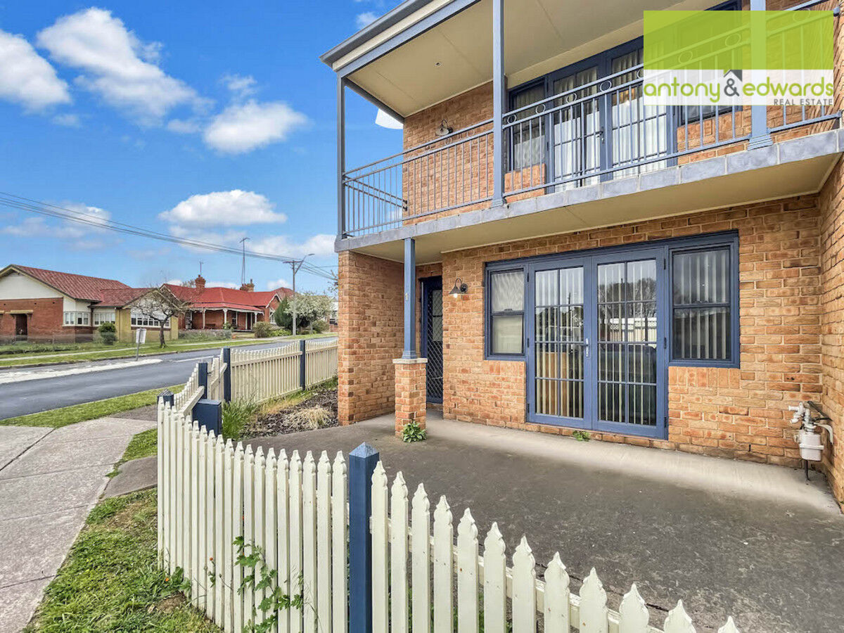 1 GLEBE AV, GOULBURN NSW 2580, 0房, 0浴, Townhouse