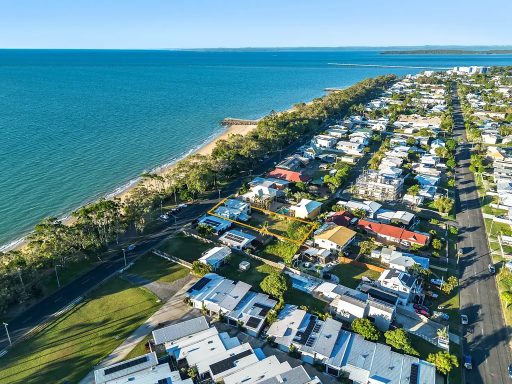Urangan 3房  RARE COASTAL DEVELOPMENT OPPORTUNITY