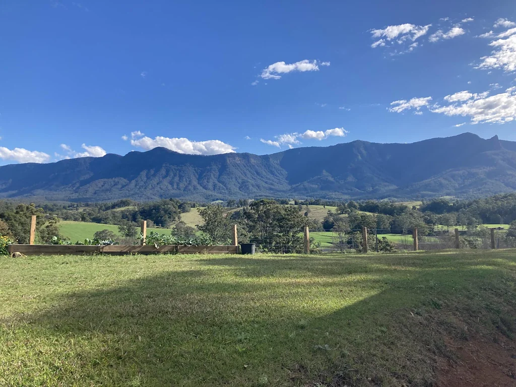 Brays Creek Secluded sanctuary with massive views...