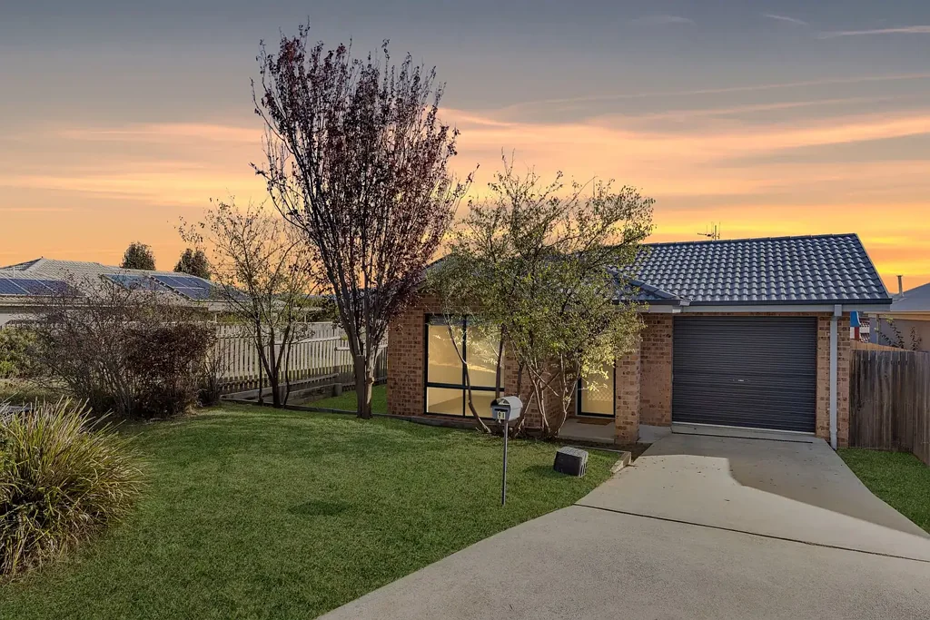Macgregor 3房  Move-in ready home with a peaceful rural backdrop