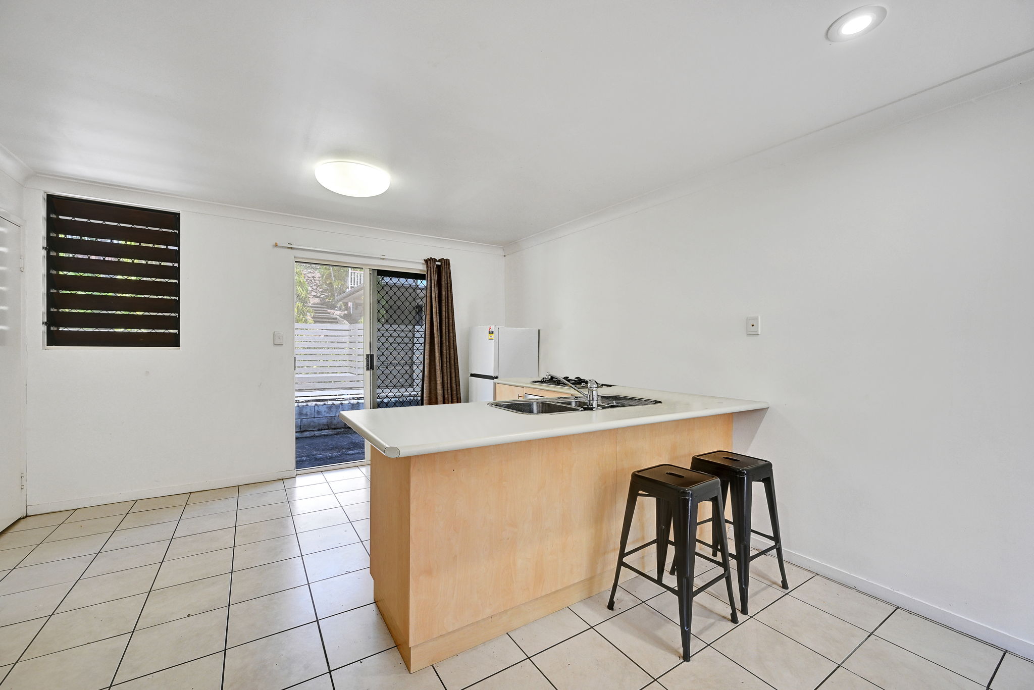 UNIT 1 300 STANLEY ST, NORTH WARD QLD 4810, 0房, 0浴, Unit