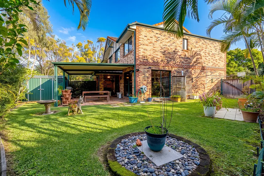 Parkwood 3房  FANTASTIC ENTRY LEVEL OPPORTUNITY!