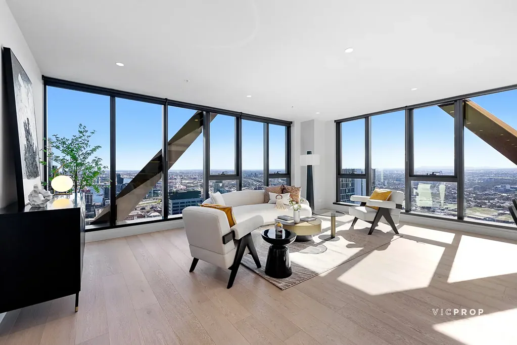 Melbourne 3房 顶层奢居 海滨景观 顶级教育资源 优雅内饰 高端Gaggenau电器 豪华主卧 宽敞露台 礼宾服务 Exclusive Top-Floor Entertainer with Breathtaking Views