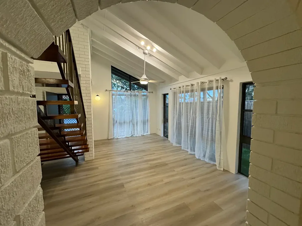 Stylish Coastal Living in the Heart of Surfers Paradise