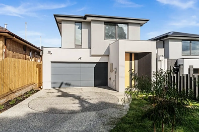 Mount Waverley 4Kwarto Luxurious New Home in Prime Mount Waverley
