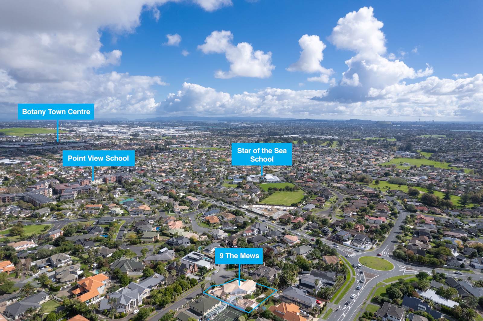 9 The Mews, Shamrock Park, Auckland - Manukau, 6 Bedrooms, 3 Bathrooms, House