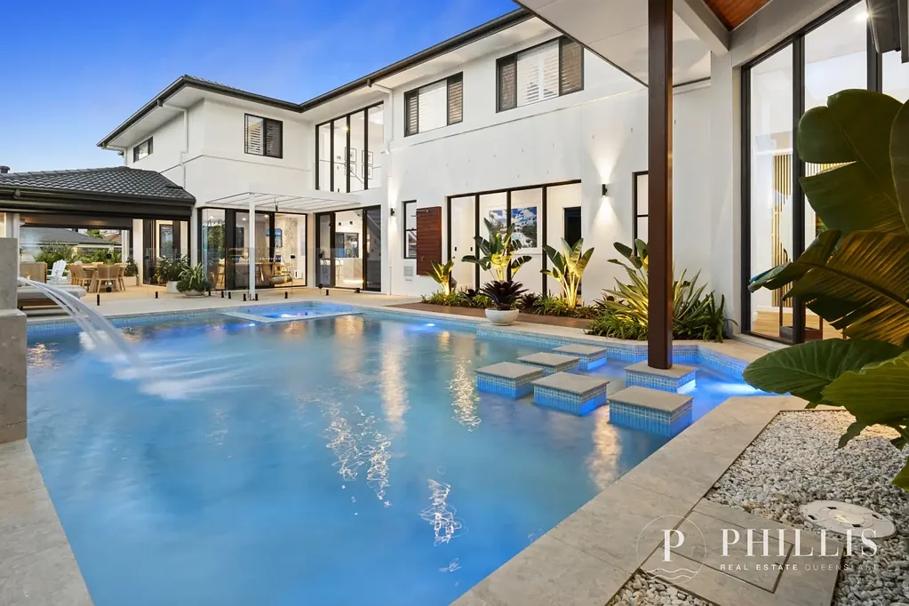 2566 Cressbrook Drive, Hope Island, QLD 4212