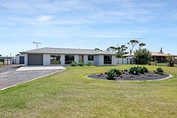 4-6 Bay Road, Allendale East
